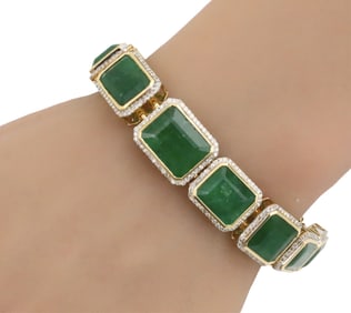45.71CT EMERALD AND DIAMOND BRACELET