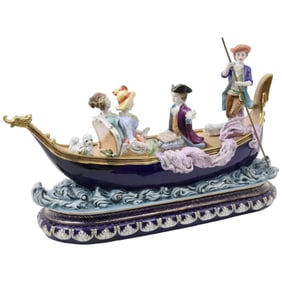 MEISSEN PORCELAIN TABLE MODEL