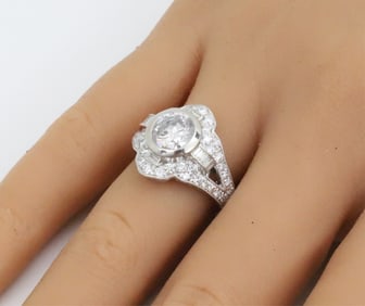 DIAMOND AND PLATINUM RING