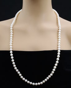 LADIES 31" PEARL NECKLACE W/ 14K YG AND DIA. CLASP