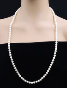 LADIES 31" PEARL NECKLACE W/ 14K YG CLASP