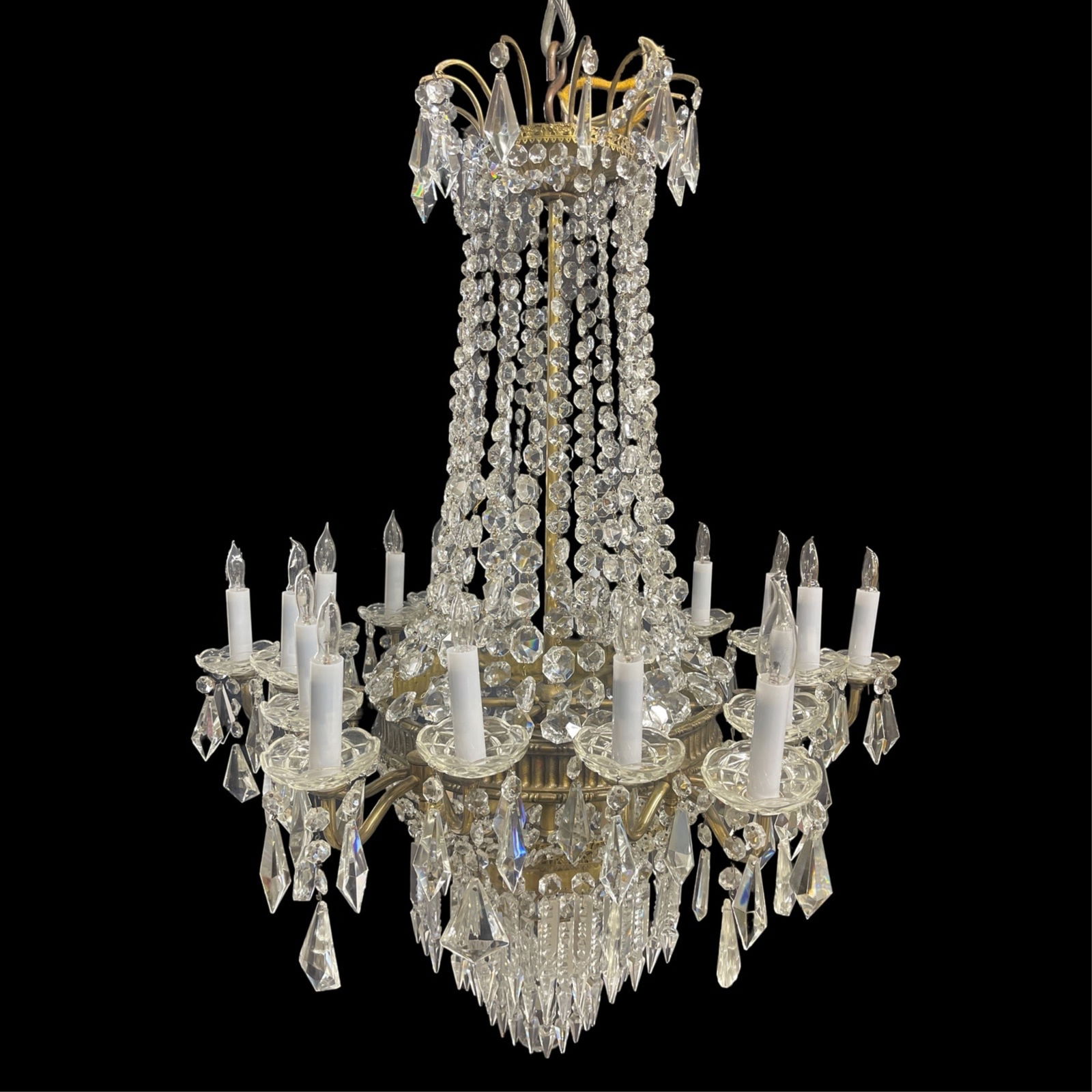 18 LIGHT CRYSTAL AND BRASS CHANDELIER (1 of 5)
