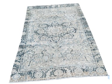 HERIZ RUG 6'6 X 10'4