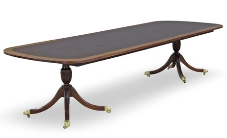 SHERATON STYLE MAHOGANY DINING TABLE