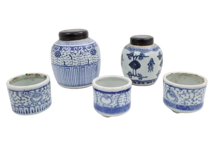 5PC LOT OF CHINESE BLUE AND WHITE PORCELAIN