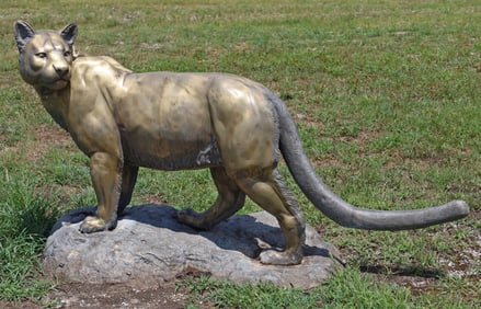 BRONZE GARDEN SCULPTURE OF A COUGAR