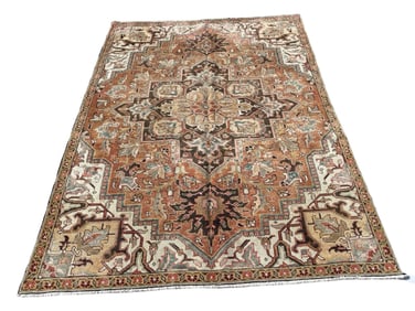 HERIZ RUG 6'8 X 9'5