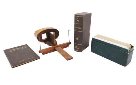 STEREOSCOPE W/ JERUSALEM SLIDE SET, CIRCA 1900