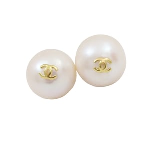 PEARL EARRINGS WITH GOLD ACCENTS