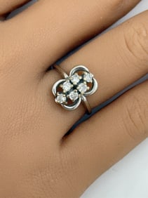 DIAMOND FASHION CLUSTER RING
