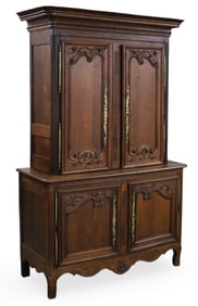LARGE ANTIQUE FRENCH OAK ARMOIRE
