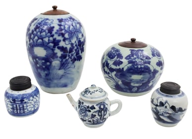 5PC LOT OF CHINESE BLUE AND WHITE PORCELAIN