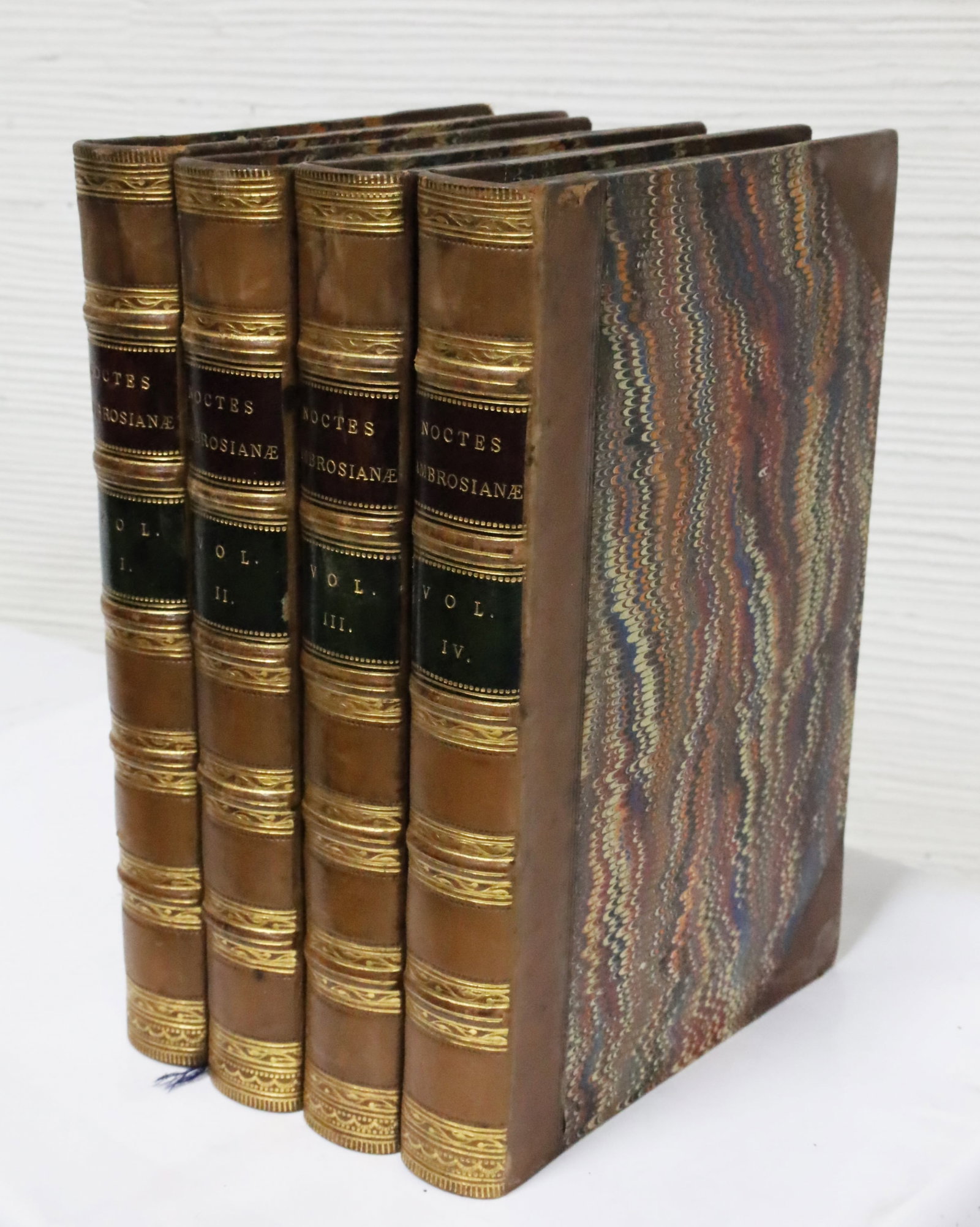 37PC L/B BOOKS, INCL. POE, D'ARBLAY, EMERSON, ETC - 7