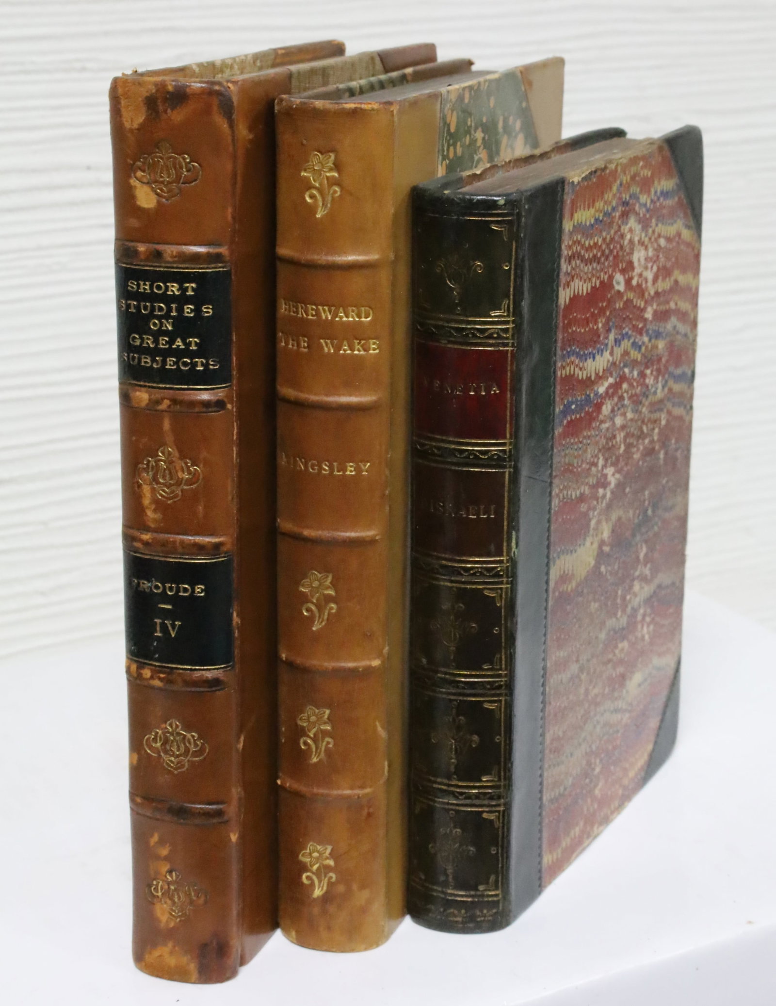 19PC LOT OF ANTIQUE LEATHER BOUND BOOKS - 3