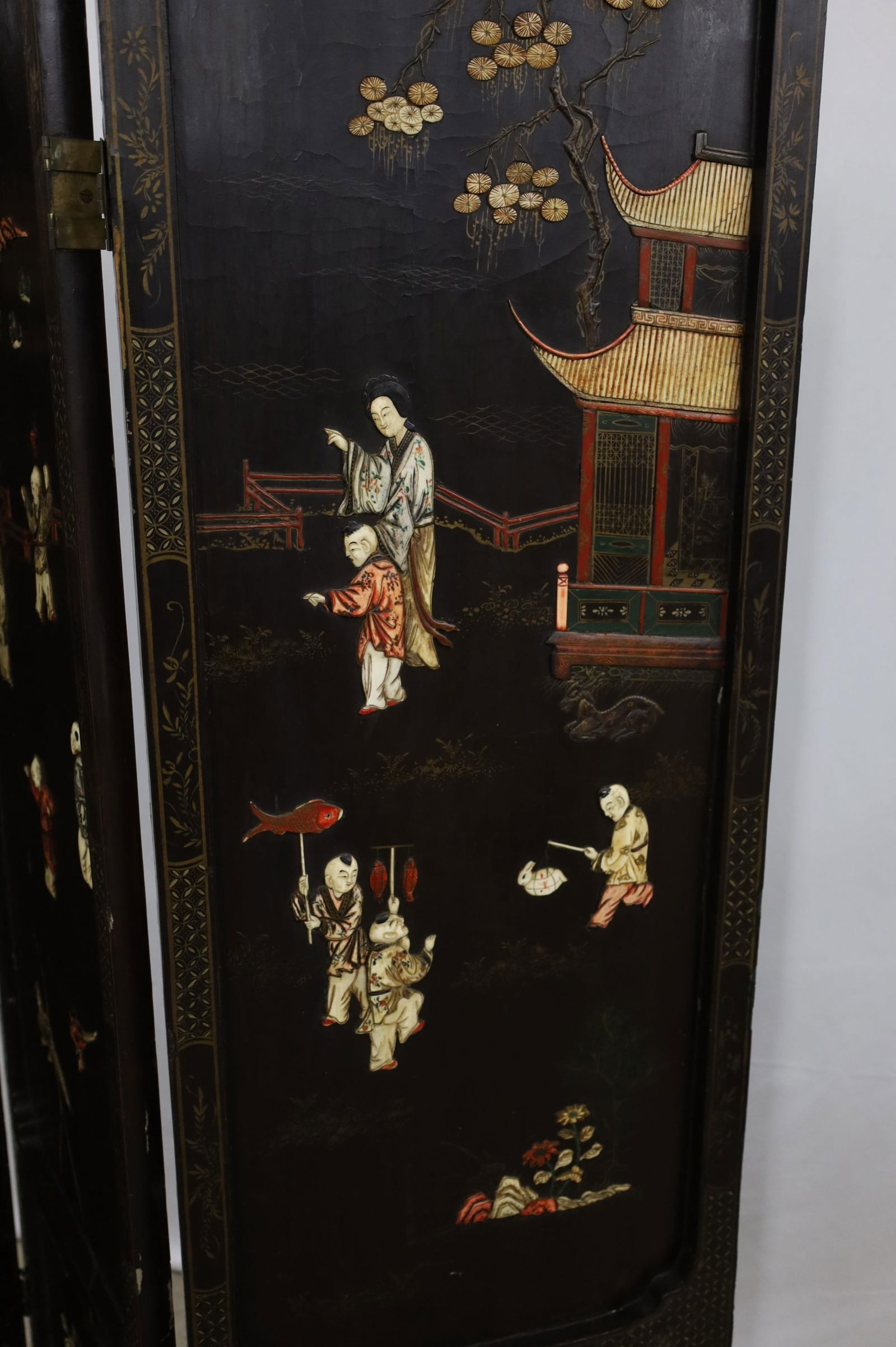CHINESE BLACK LACQUER 4 PANEL SCREEN - 4