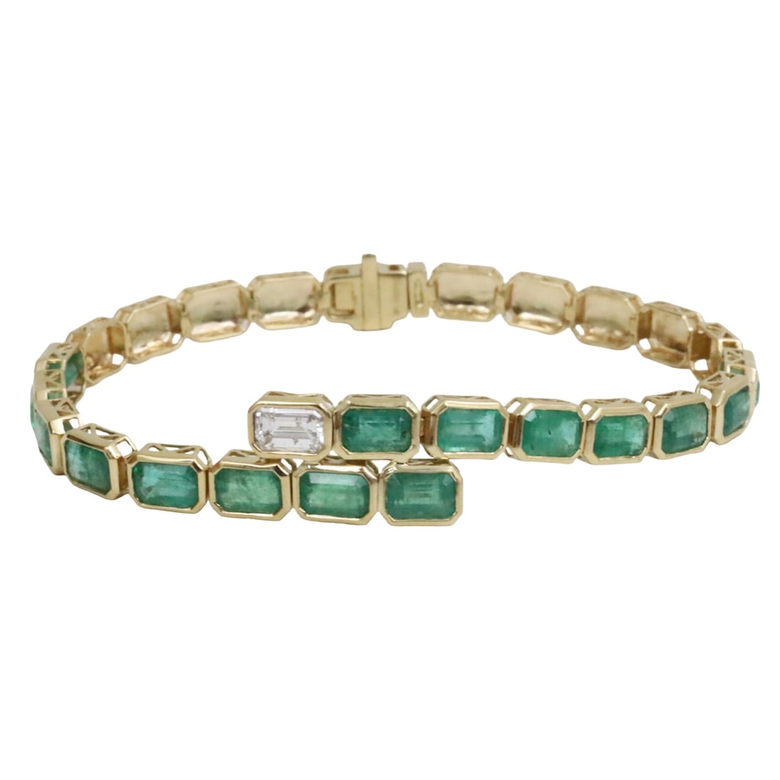 14K EMERALD AND DIAMOND BRACELET: 14k yellow gold 9cts emerald and .60ct diamond bracelet. gross weight is 11.5 grams. Please see all photos and appraisal. length 7 inches. gross weight is 11.5grams. Note: this lot much be paid by ban