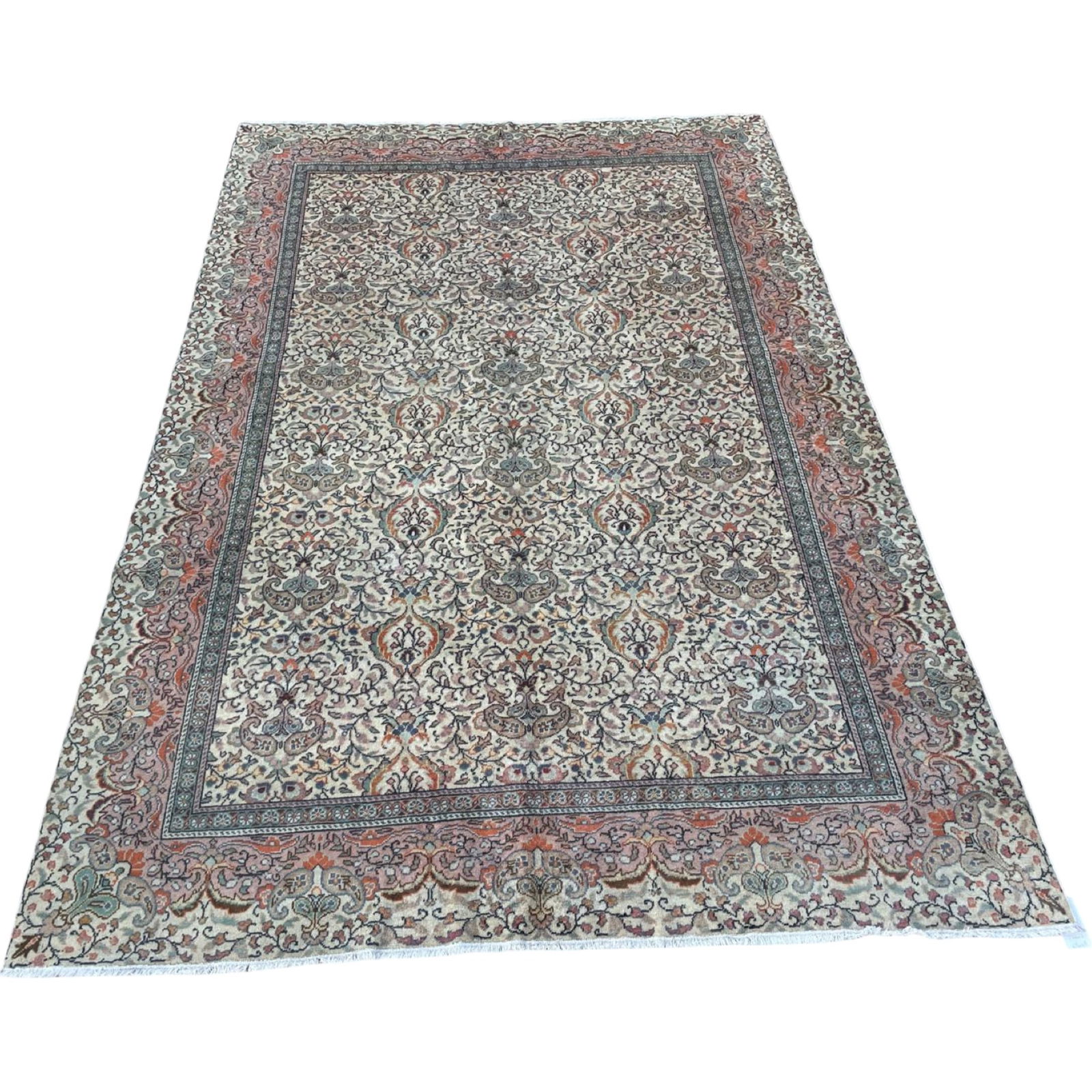 TABRIZ RUG 6'5 X 9'8 (1 of 2)