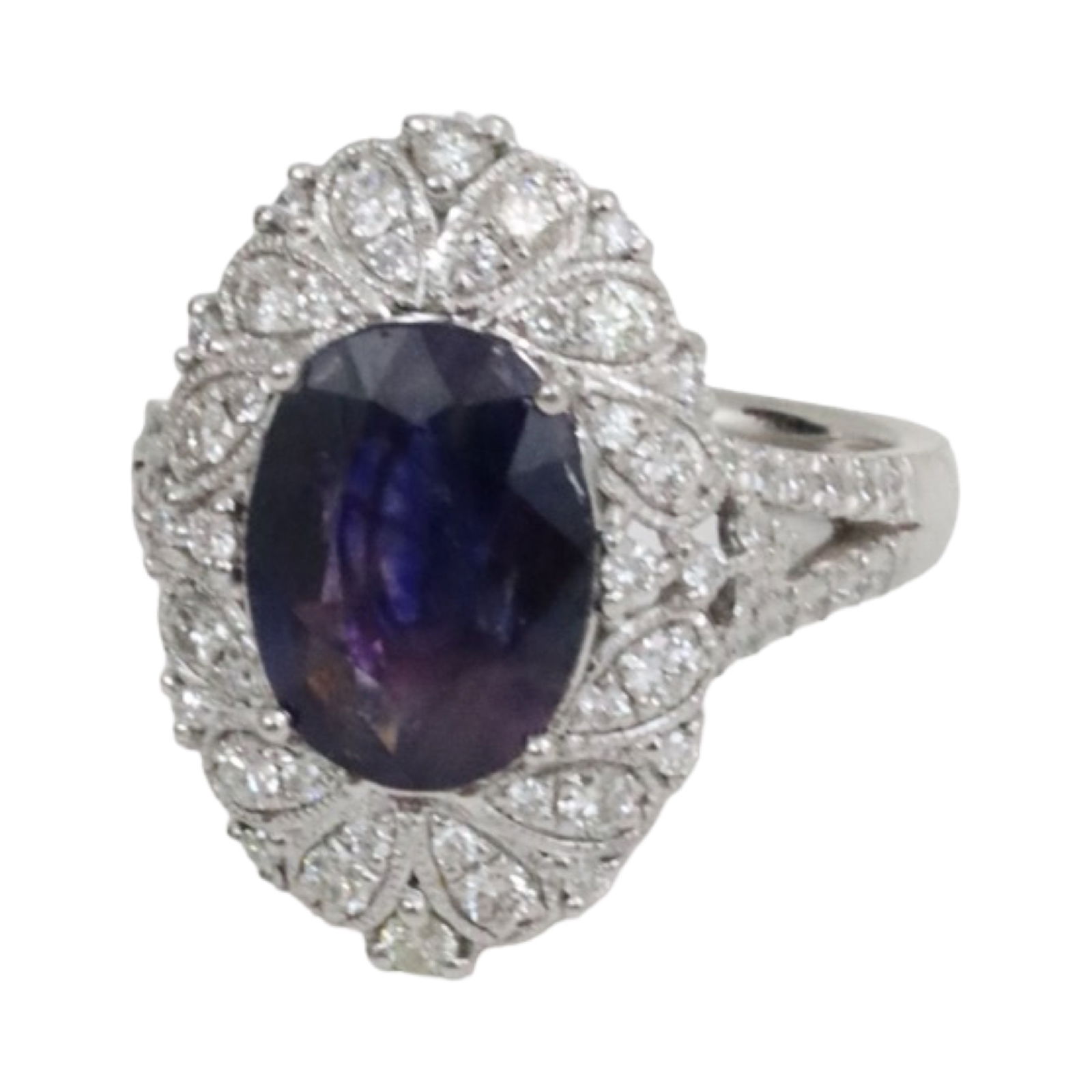 PLATINUM KASHMIRE SAPPHIRE AND DIAMOND RING: Platinum ring with GIA unheated sapphire weighing 3.29ct surrounded by .72cts of diamonds. size 6.5 gross weight 9.2grams. Please see all photos, appraisal, and GIA#2225955185. Note: this lot must be