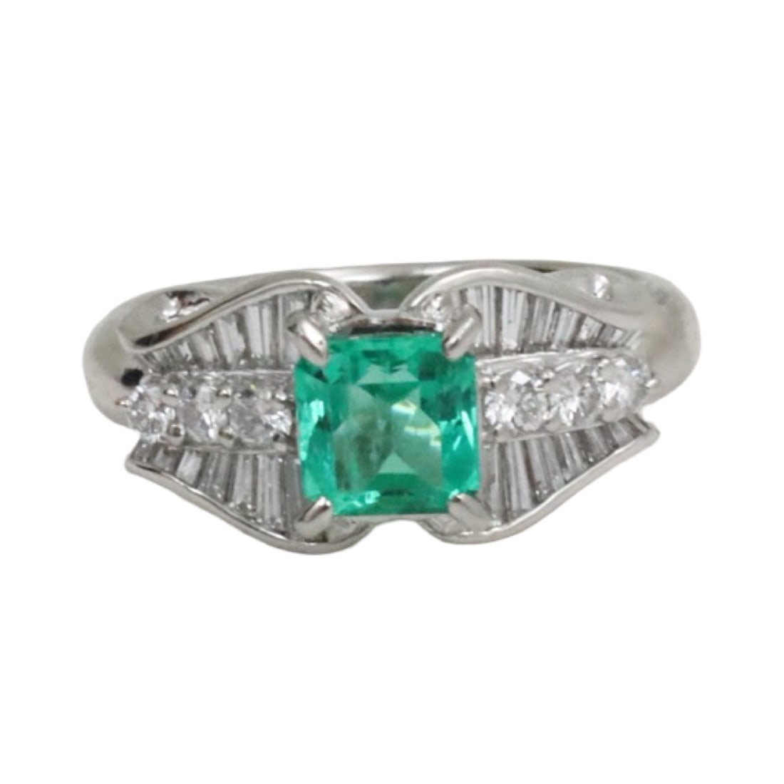 PLATINUM COLOMBIAN EMERALD AND DIAMOND RING (1 of 8)