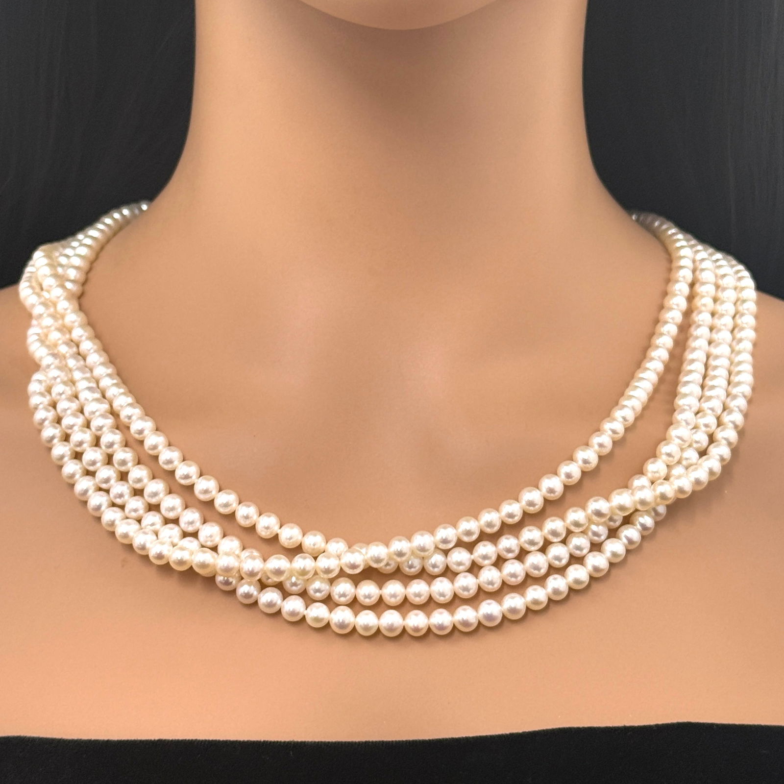 PEARL NECKLACE 6MM (1 of 2)