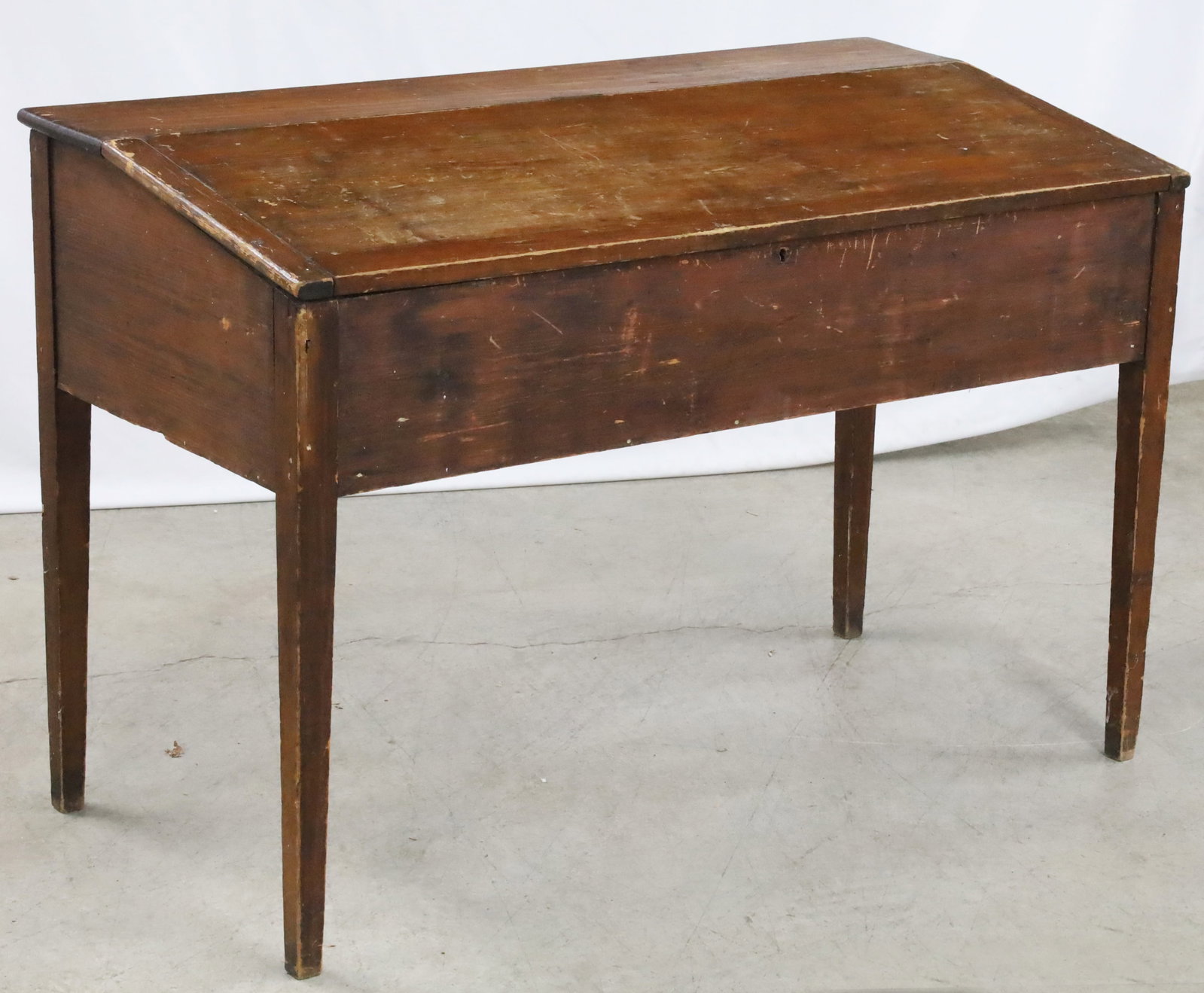 AMERICAN PINE SCHOOLMASTER DESK, 19TH C. - 2