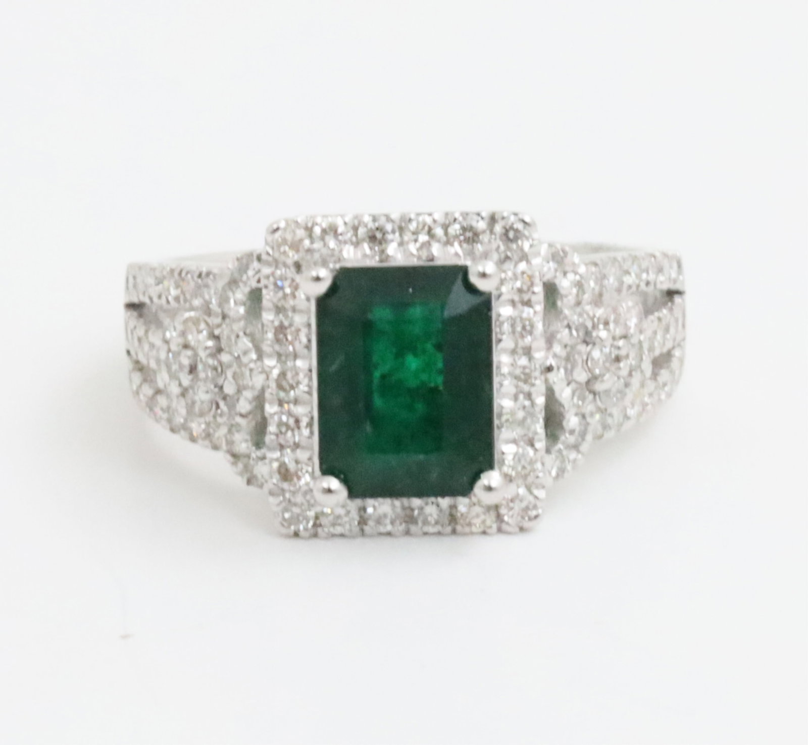 PLATINUM EMERALD AND DIAMOND RING - 4