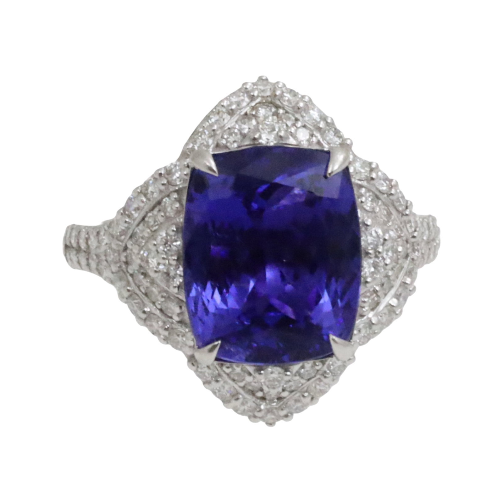 14K TANZANITE AND DIAMOND RING (1 of 6)
