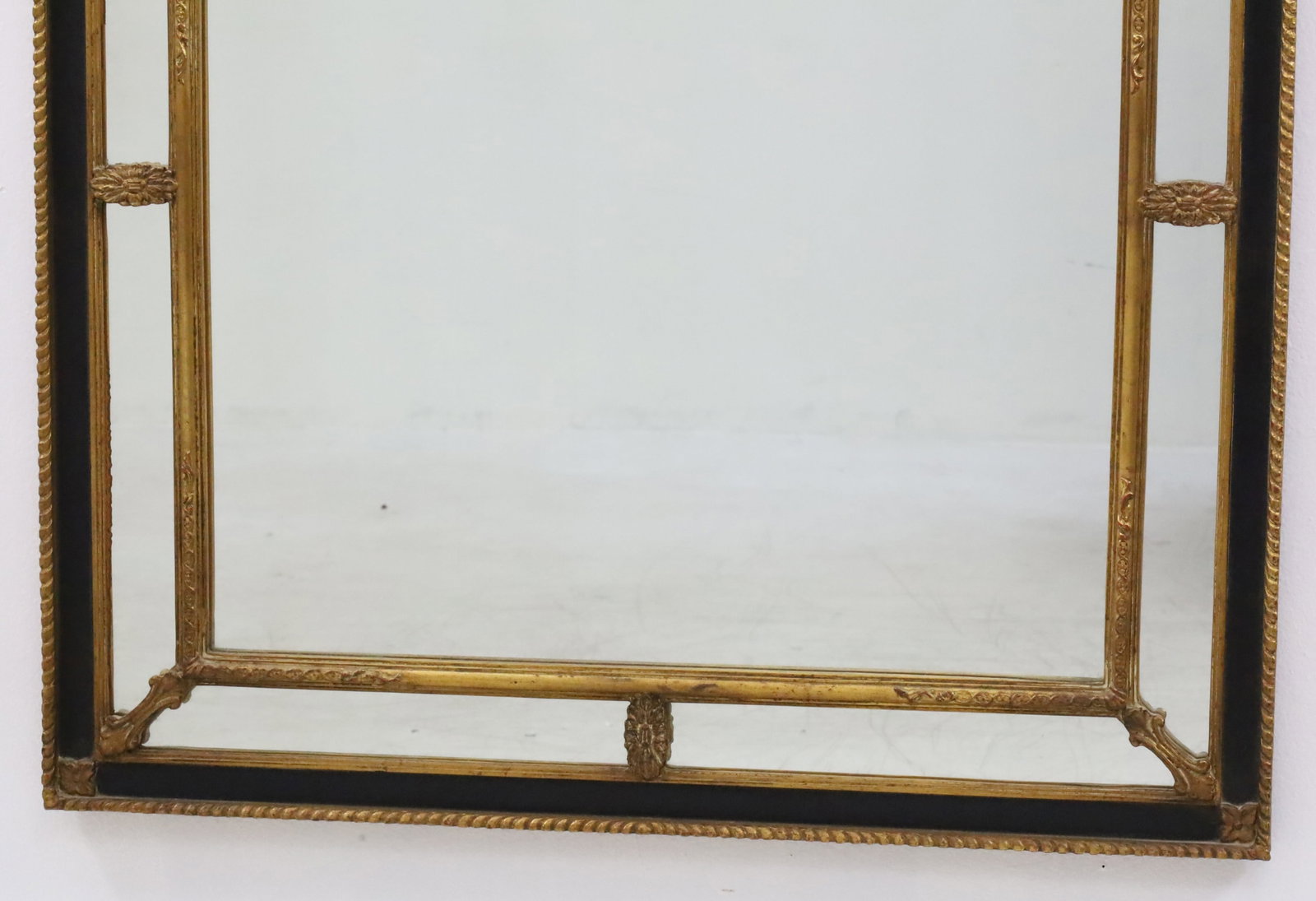 REGENCY STYLE MIRROR - 3