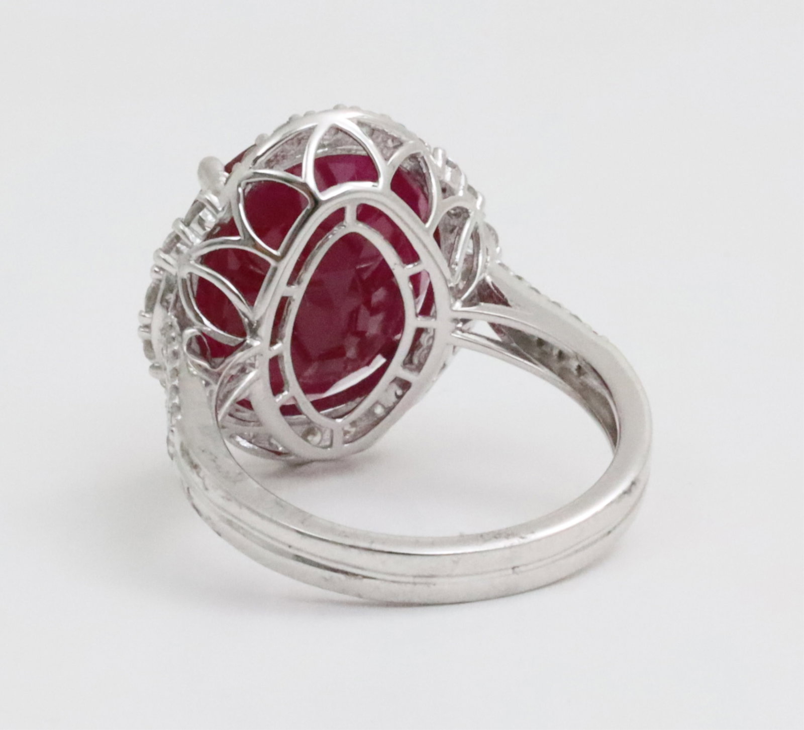 GIA BURMESE RUBY & DIAMOND RING - 7