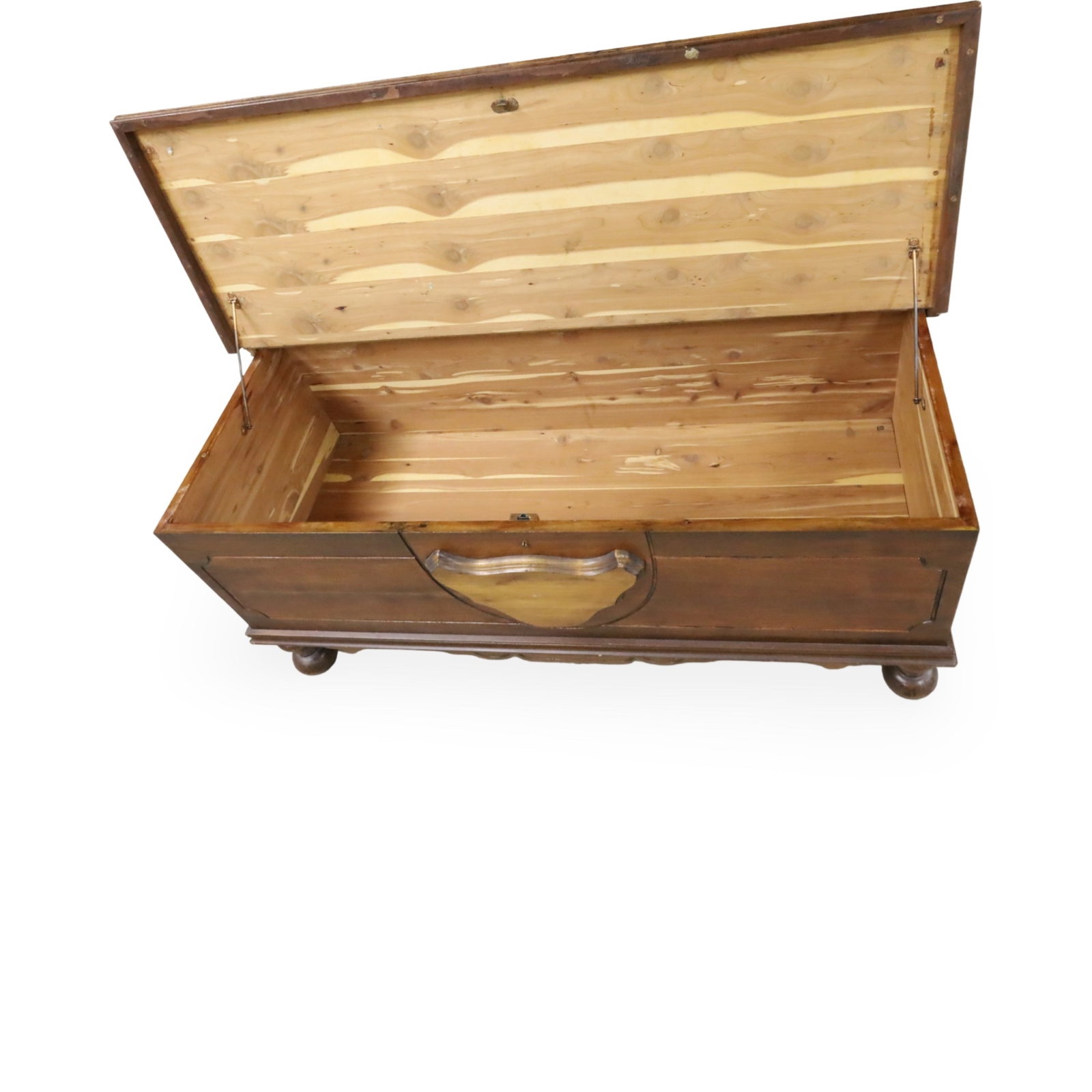PRIMITIVE CRADLE AND CEDAR CHEST - 3