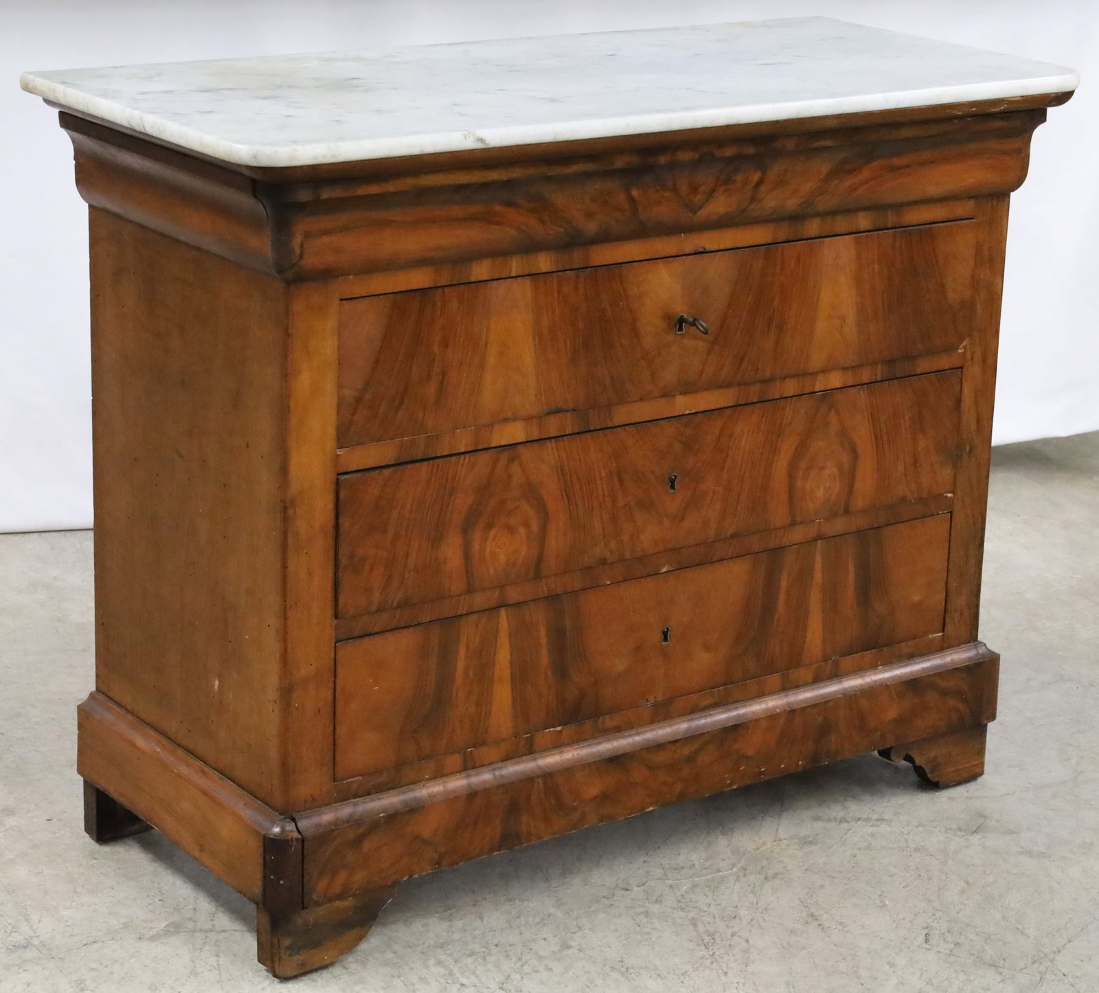 LOUIS PHILIPPE WALNUT COMMODE - 3