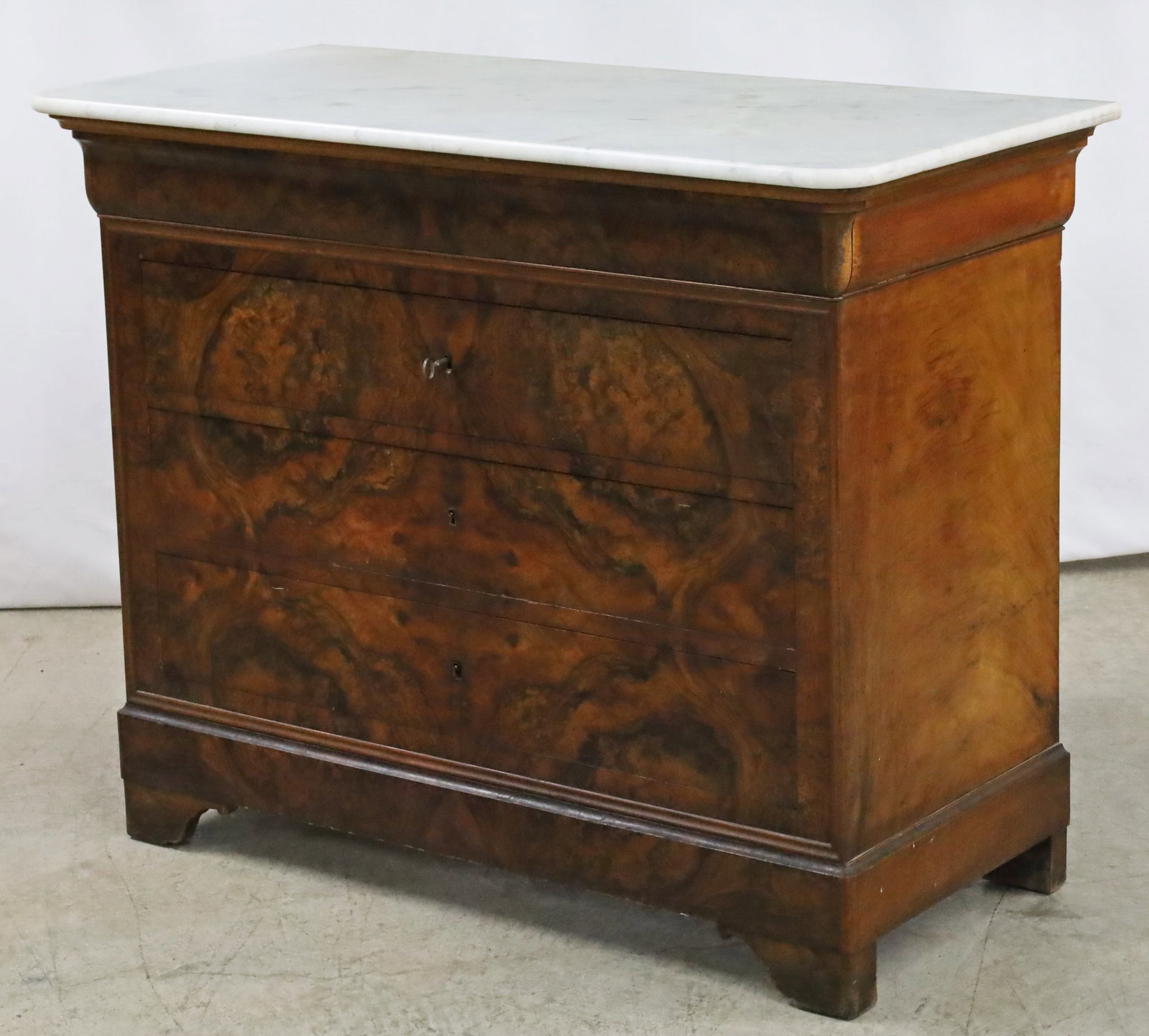 LOUIS PHILIPPE WALNUT COMMODE - 3