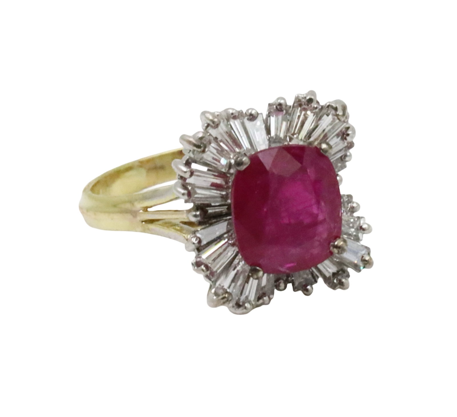 18K BURMESE RUBY AND DIAMOND RING,GIA (1 of 9)