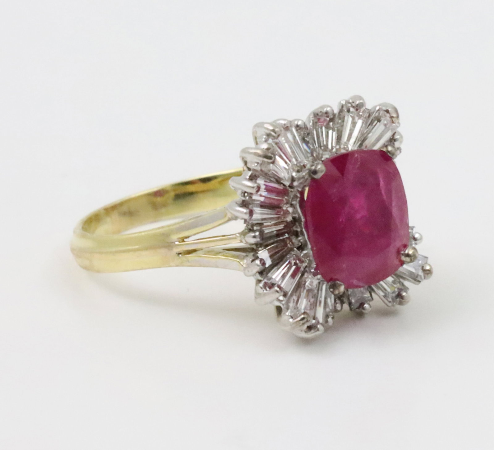 18K BURMESE RUBY AND DIAMOND RING,GIA - 5
