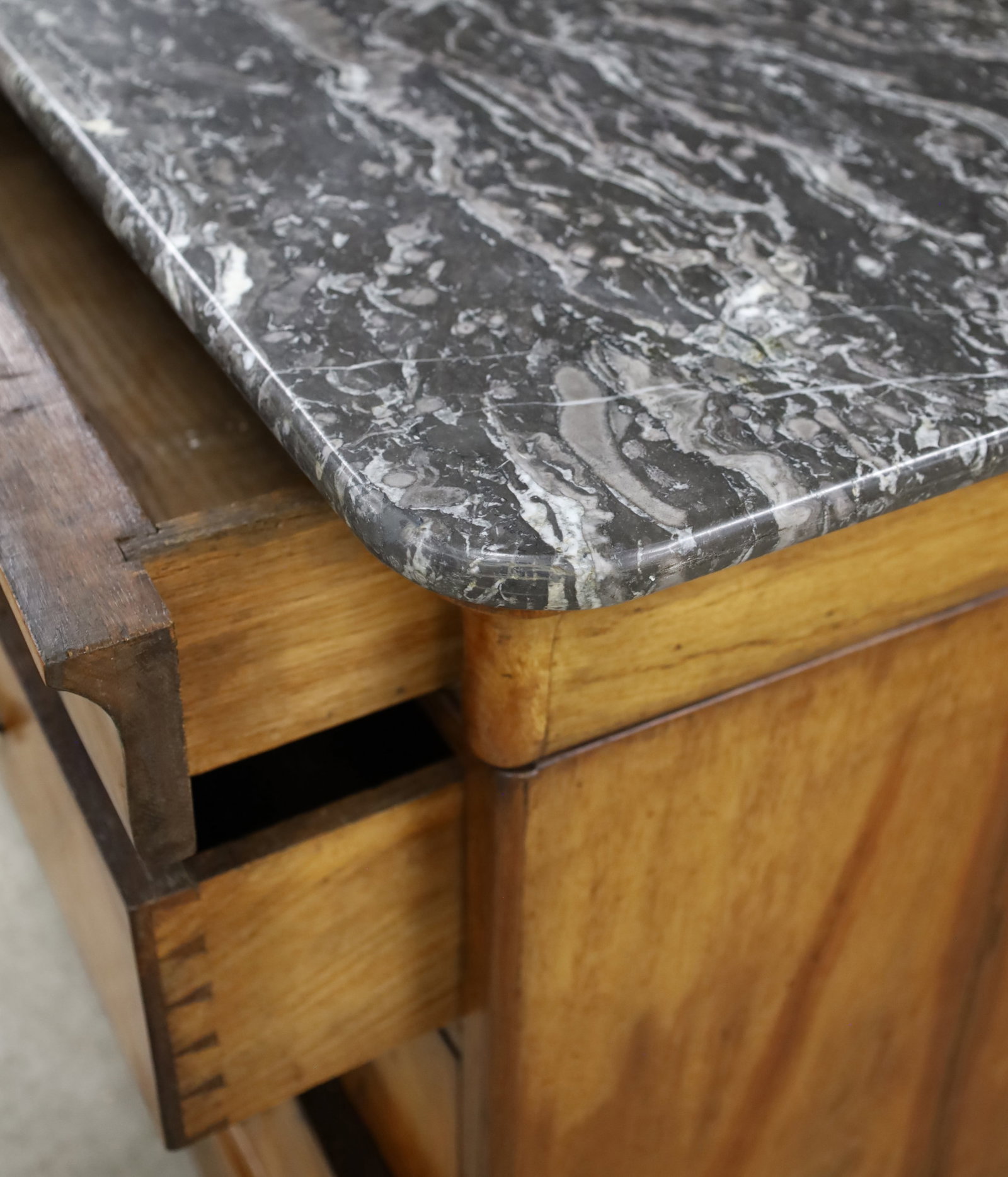 LOUIS PHILIPPE WALNUT COMMODE - 8