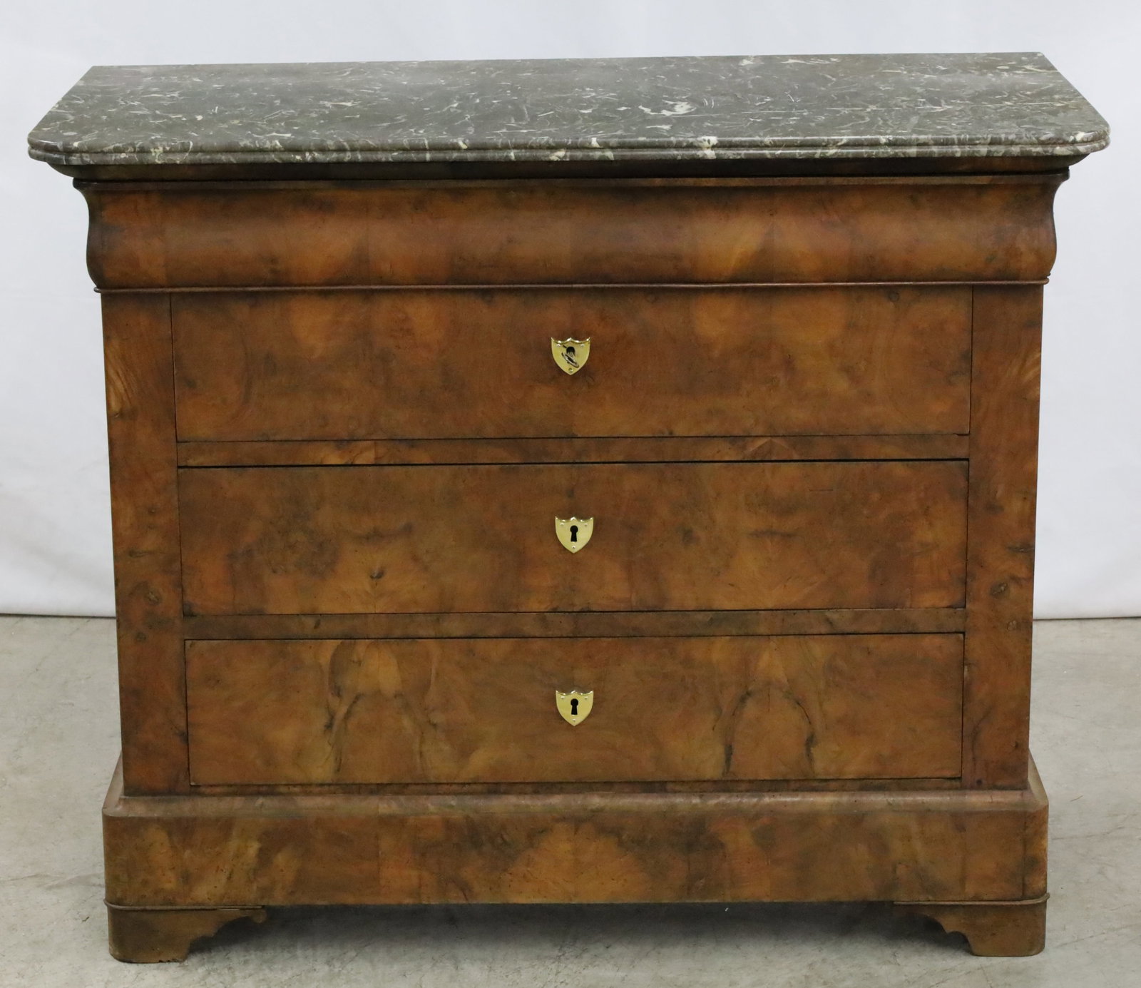 LOUIS PHILIPPE BURL WALNUT COMMODE - 4