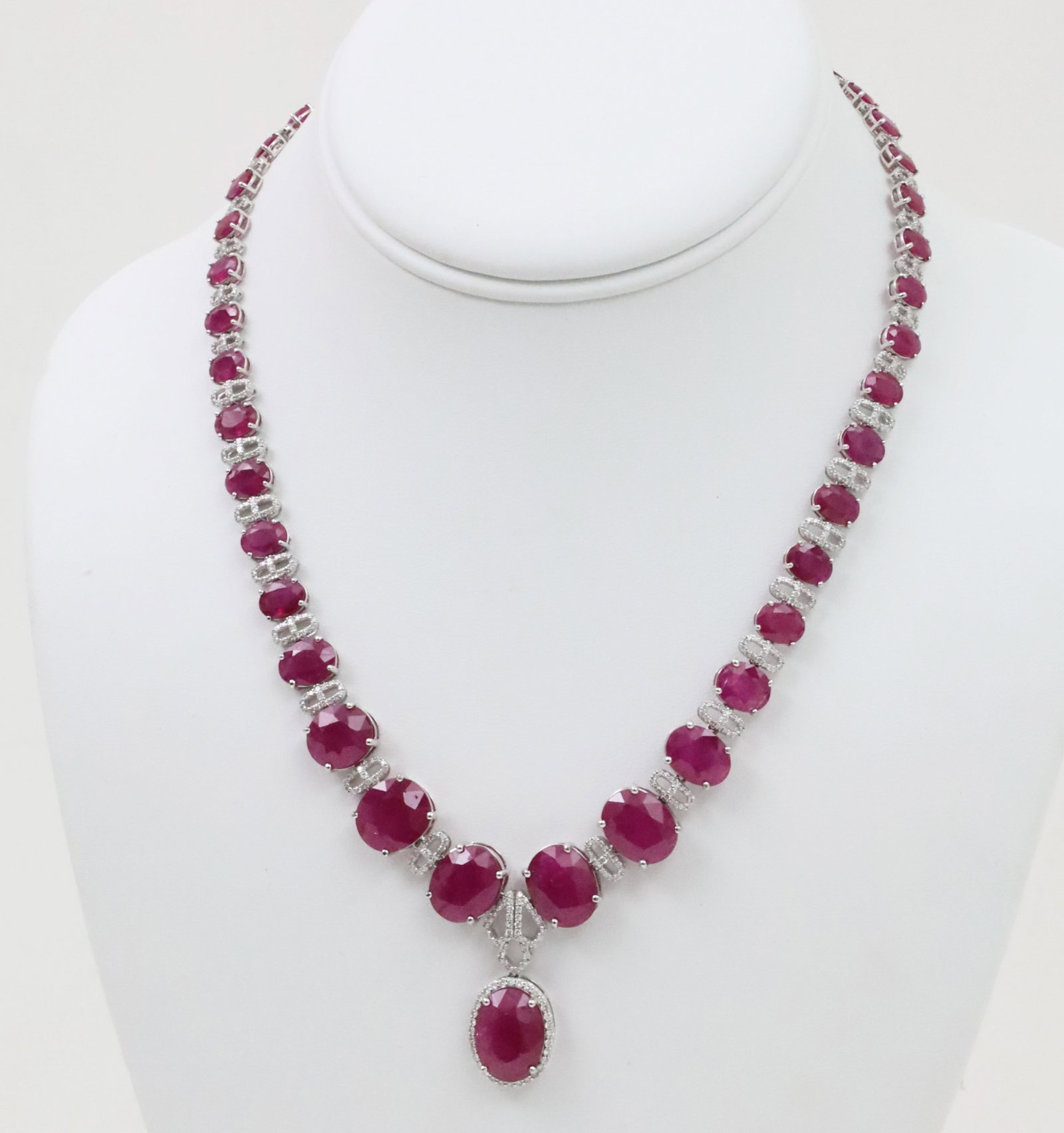 BURMESE RUBY AND DIAMOND NECKLACE - 3