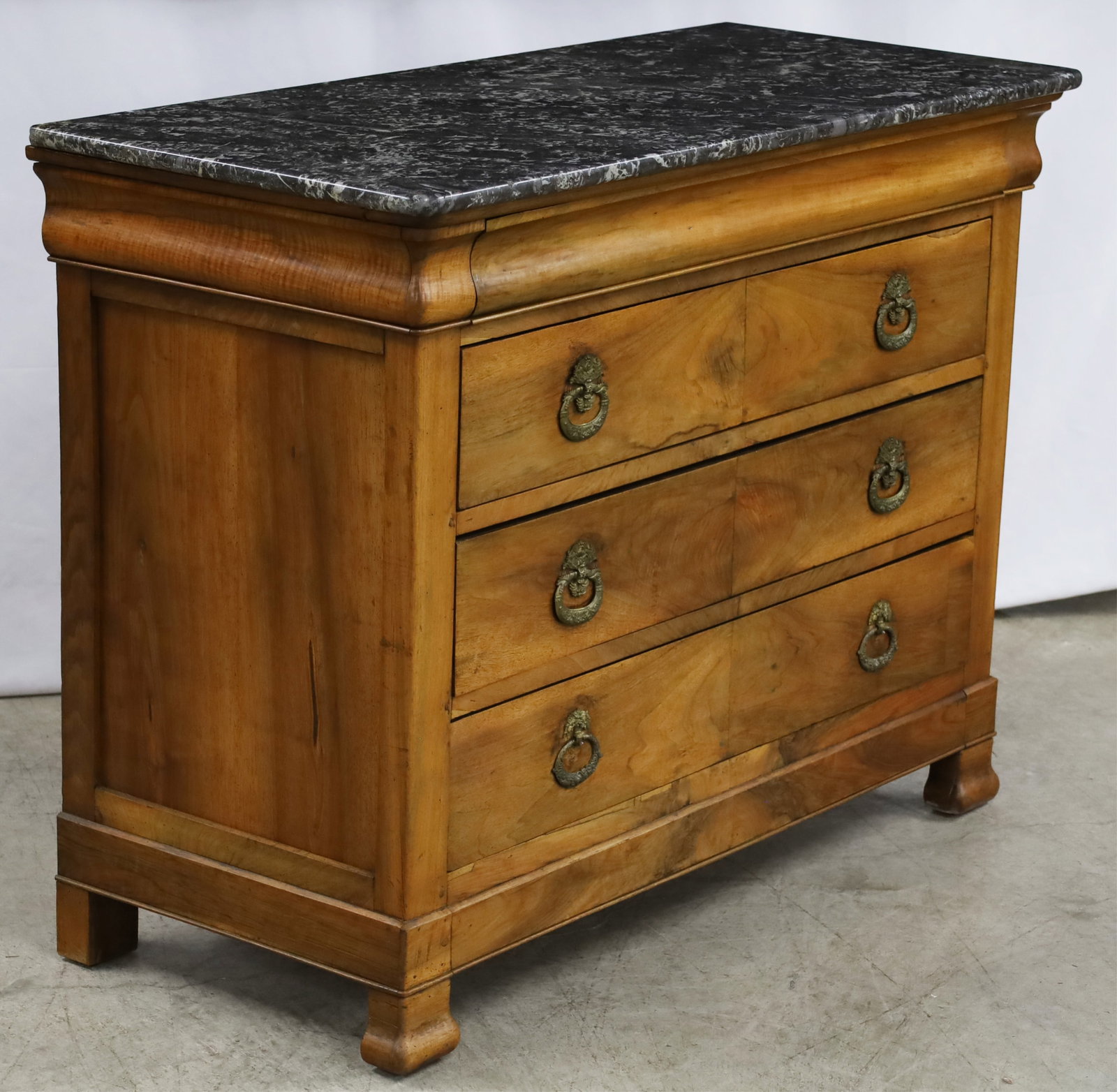 LOUIS PHILIPPE WALNUT COMMODE - 3