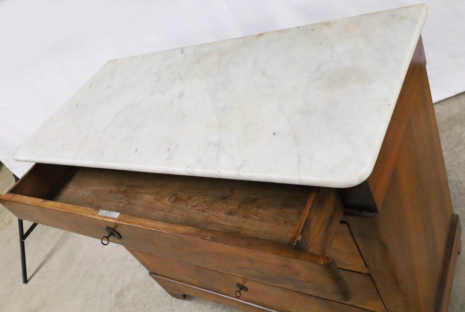LOUIS PHILIPPE WALNUT COMMODE - 5