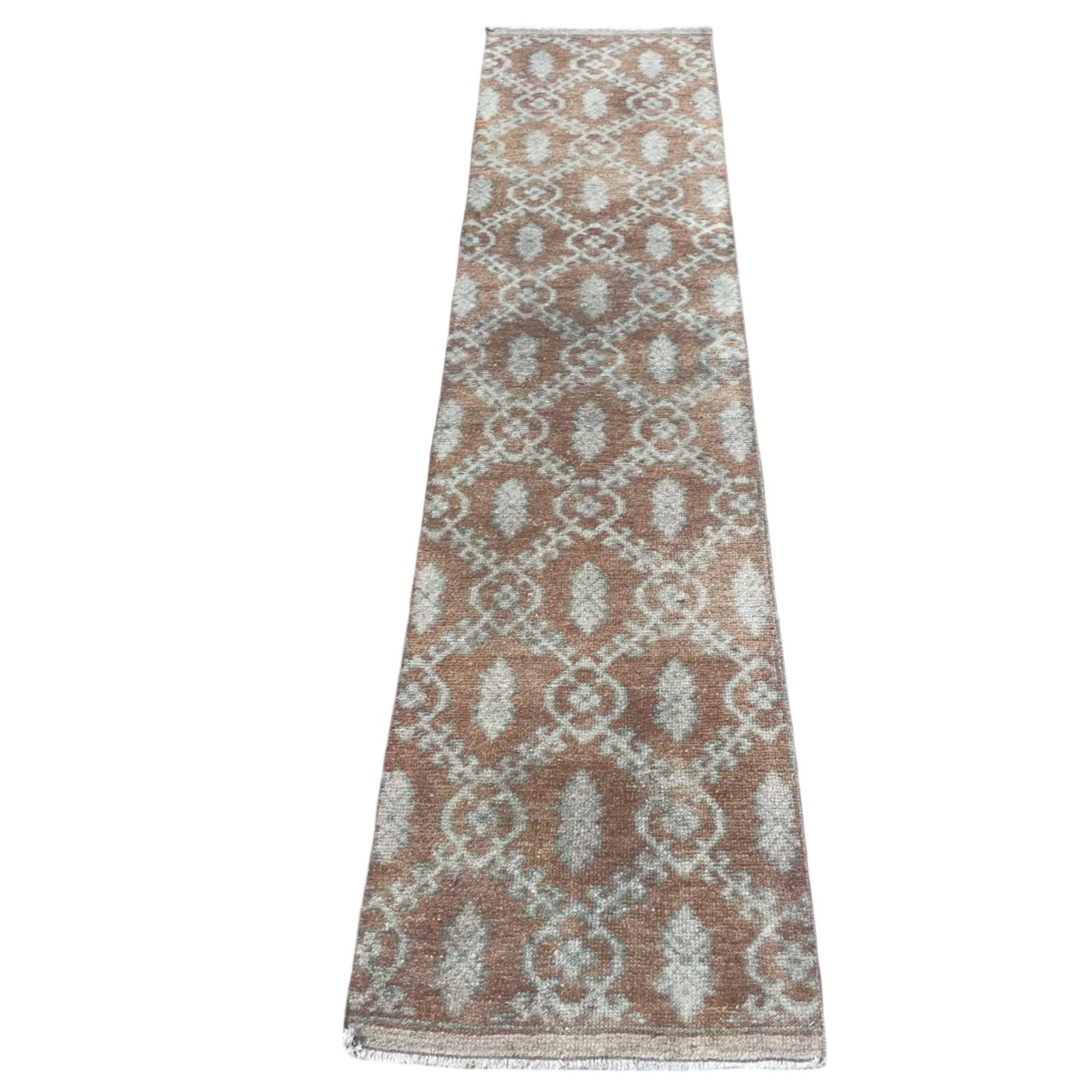 OUSHAK RUG 2'2 X 9'4: Oushak rug 2'2 x 9'4
