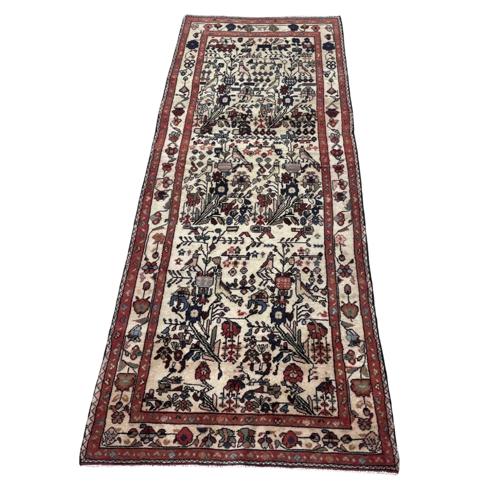HAMEDAN RUG 3'2 X 8'6: Hamedan rug 3'2 x 8'6