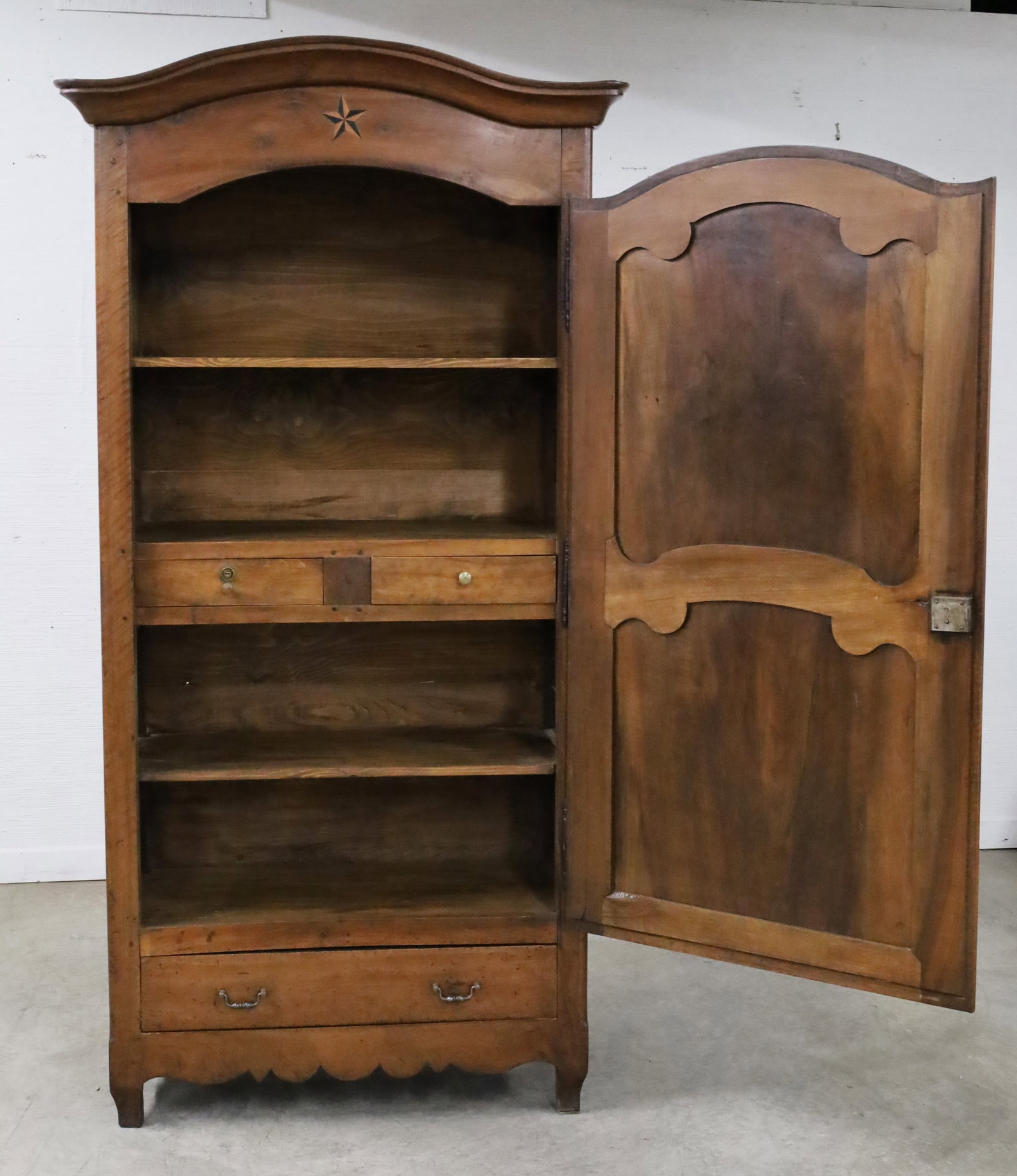 FRENCH WALNUT BONNETIERE - 3