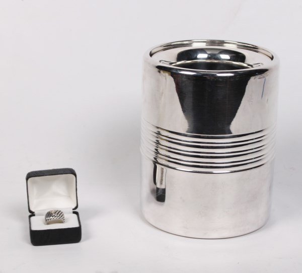 DAVID YURMAN AND CHRISTOLFE 2 PIECE LOT: 2 PIECE MISCELLANEOUS LOT OF SILVER CONSISTING OF A CHRISTOLFE PARIS SILVER WINE BUCKET, ALONG WITH A DAVID YURMAN SILVER AND 14K GOLD RING; 7"H X 5.5"W SIGHT