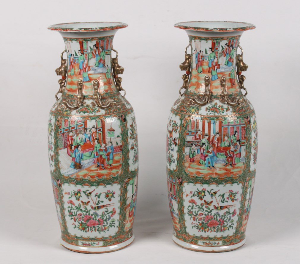 PAIR OF LARGE 19TH C. ROSE MEDALLION VASES: PAIR OF LARGE 19TH C. ROSE MEDALLION VASES HAVING FOO DOG HANDLES AND SERPENT SURMOUNTS; 24"H; CONDITION: GOOD, VASES WITH ENAMEL DECORATION APPEARS TO BE IN GOOD CONDITION
