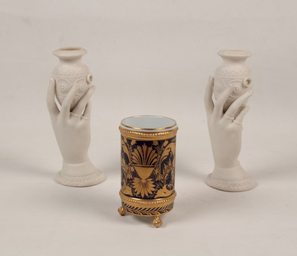 3 PIECE MISCELLANEOUS LOT OF PORCELAIN: 3 PIECE MISCELLANEOUS LOT CONSISTING OF A COBALT AND GILT GOLD DERBY FOOTED VASE, ALONG WITH A PAIR OF ENGLISH BISQUE VASES WITH HAND DESIGN, REGISTRY MARK ON REVERSE; 9"H TALLEST