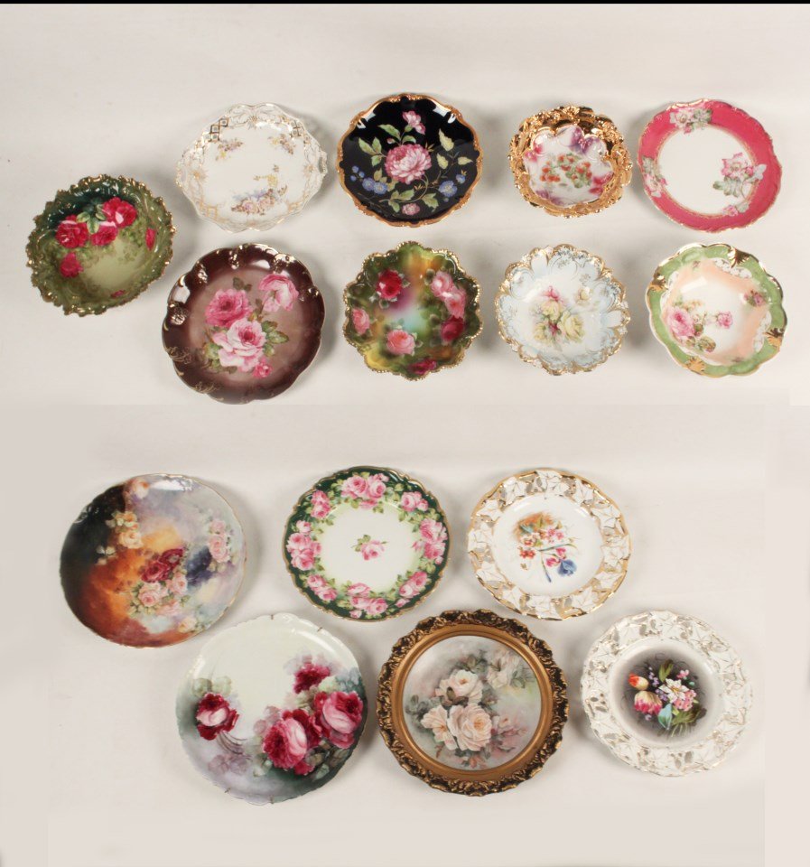 15 PIECE MISCELLANEOUS LOT OF HAND PAINTED PORCELAIN: 15 PIECE MISCELLANEOUS LOT OF HAND PAINTED FLORAL DECORATIVE PORCELAIN CONSISTING OF 6 BOWLS AND 9 PLATES, INCLUDING LIMOGES, BAVARIAN, ETC.