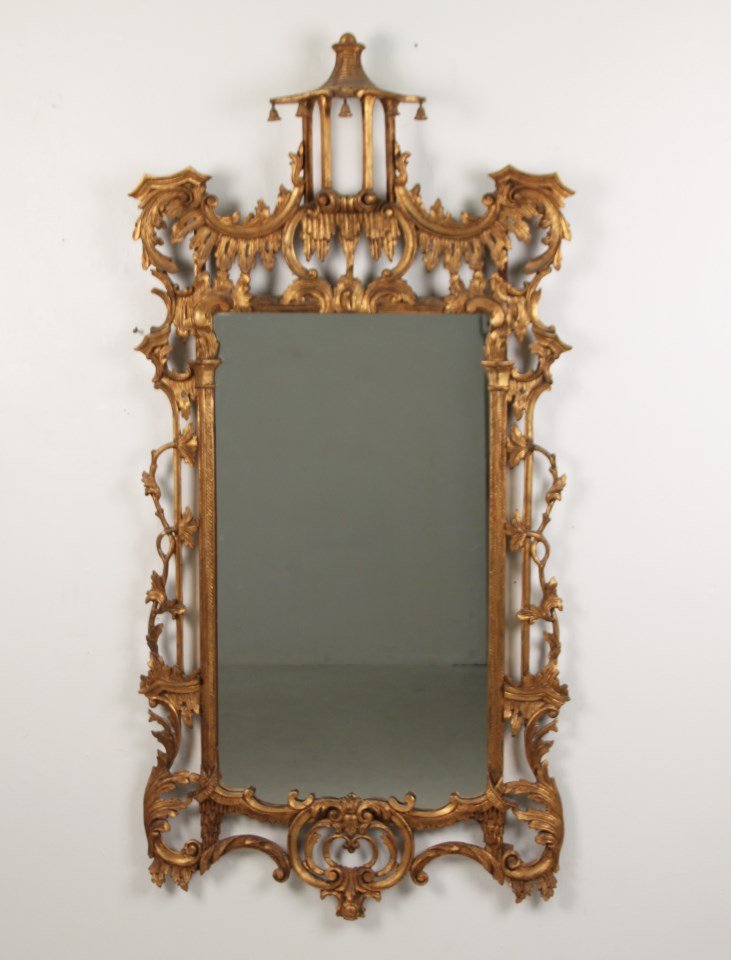 CHINESE CHIPPENDALE STYLE CARVED GILT WOOD MIRROR: DECORATIVE CHINESE CHIPPENDALE STYLE CARVED WOOD WITH GESSO GILT MIRROR, GOOD QUALITY PROBABLY, MID 20TH C., ITALIAN MADE; 60"H X 32"W