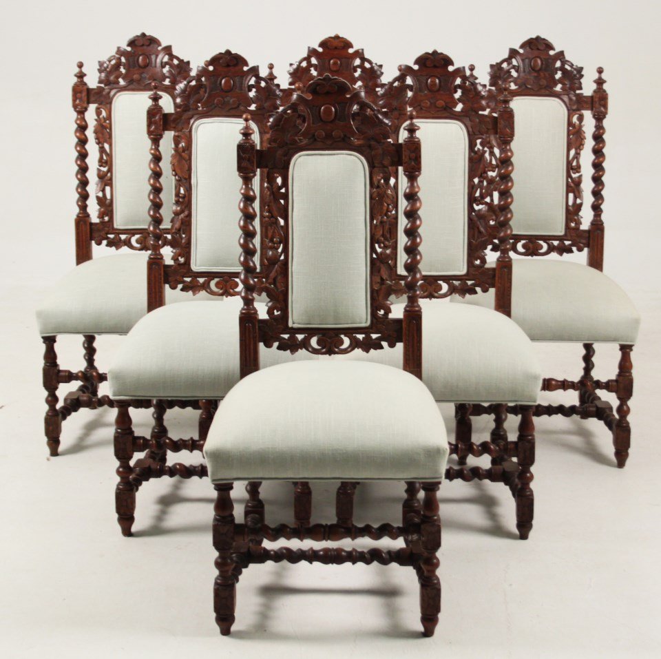 SET OF 6 EUROPEAN BARLEY TWIST CARVED CHAIRS: SET OF 6 EUROPEAN BARLEY TWIST CARVED CHAIRS, NICELY UPHOLSTERED; 43"H X 19"W X 18"D