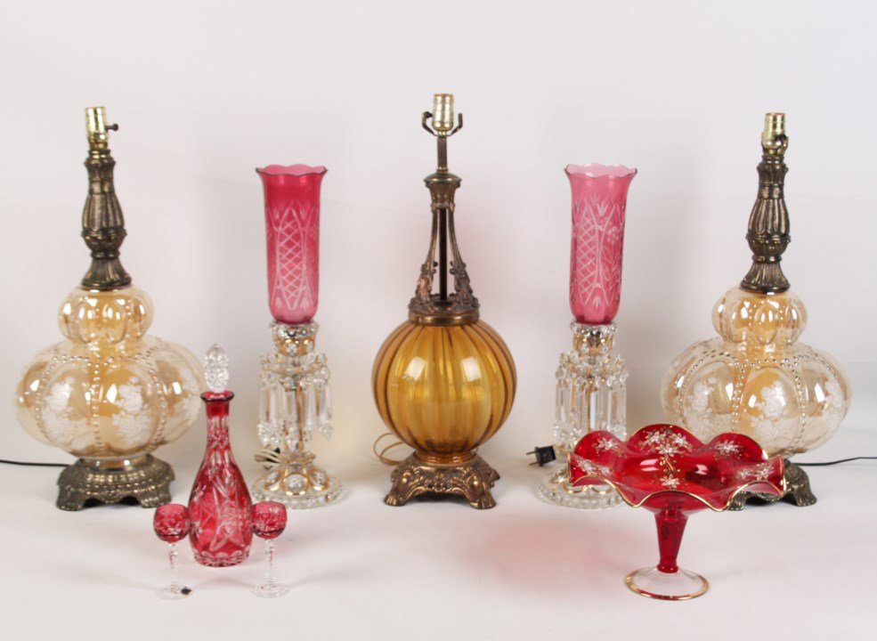 9 PIECE MISCELLANEOUS LOT: 9 PIECE MISCELLANEOUS LOT CONSISTING OF PAIR OF GOLD OVERLAY AND FLORAL PAINTED CRYSTAL PRISM LAMPS WITH CUT TO CLEAR SHADE, A THREE PIECE RUBY CUT TO CLEAR CORDIAL SET, ALONG WITH A PAIR OF LARGE BUL