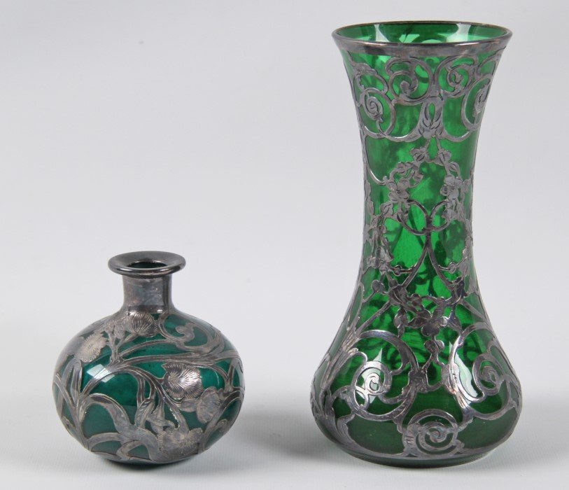 2 PIECE MISCELLANEOUS LOT OF GREEN CRYSTAL AND SILVER (1 of 3)